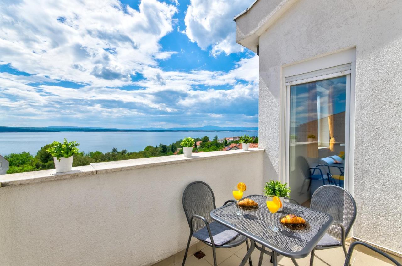 Apartment Tia Crikvenica Exterior photo