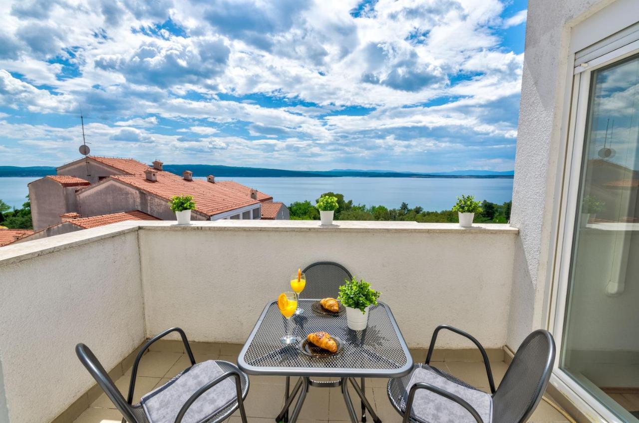 Apartment Tia Crikvenica Exterior photo
